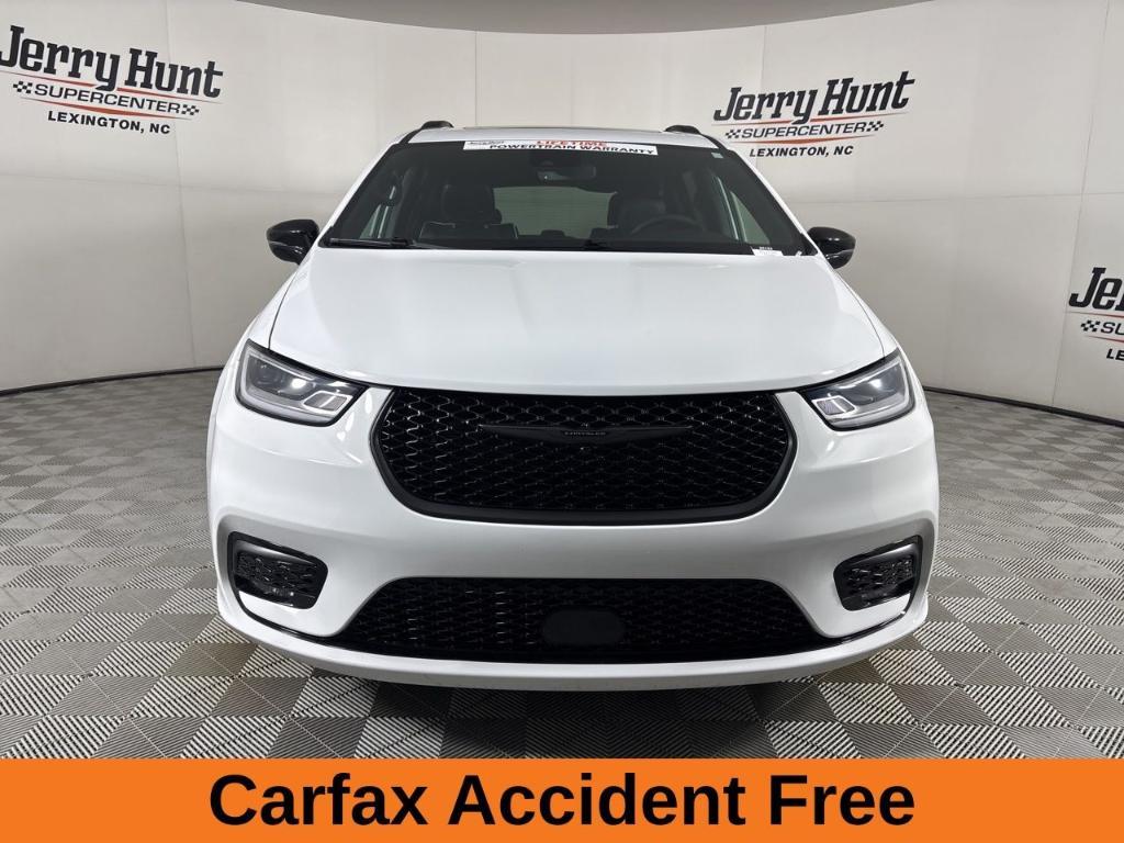 used 2025 Chrysler Pacifica car, priced at $34,700