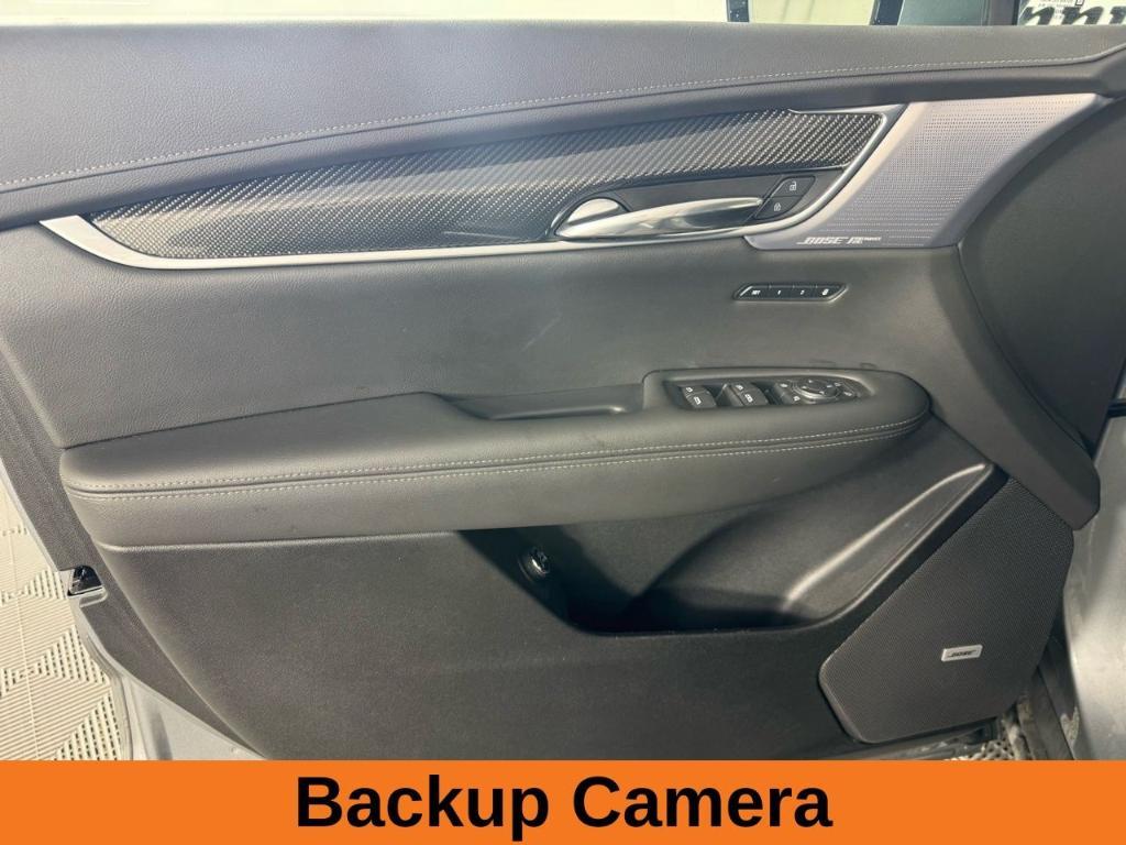 used 2024 Cadillac XT6 car, priced at $41,345