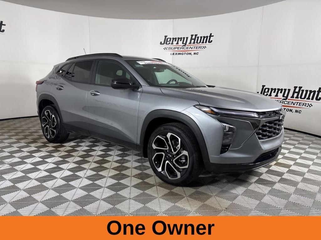 used 2025 Chevrolet Trax car, priced at $23,700