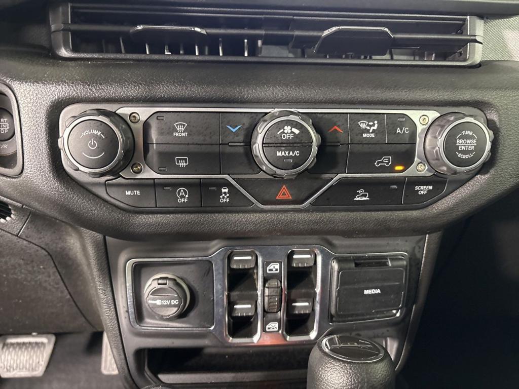 used 2025 Jeep Gladiator car, priced at $33,999