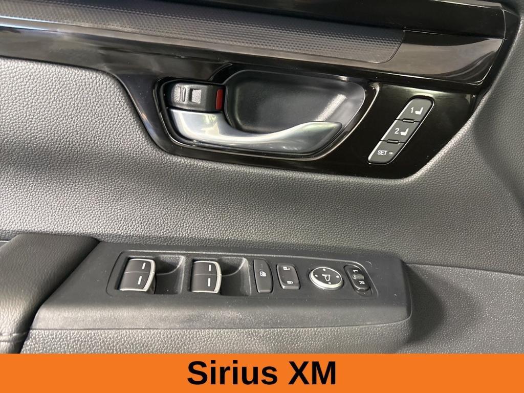 used 2025 Honda CR-V car, priced at $32,321