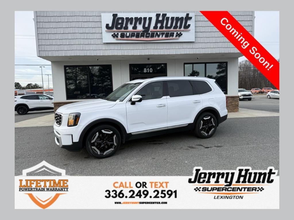 used 2024 Kia Telluride car, priced at $31,461