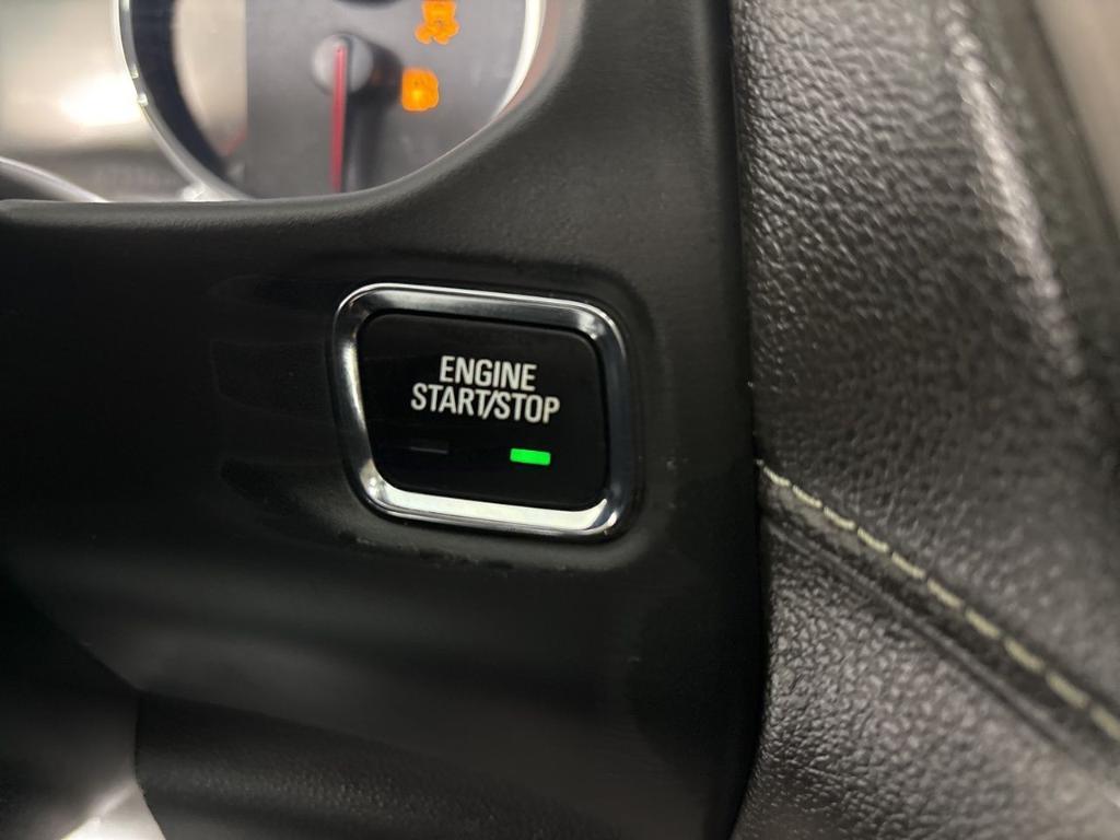 used 2022 GMC Acadia car, priced at $28,231