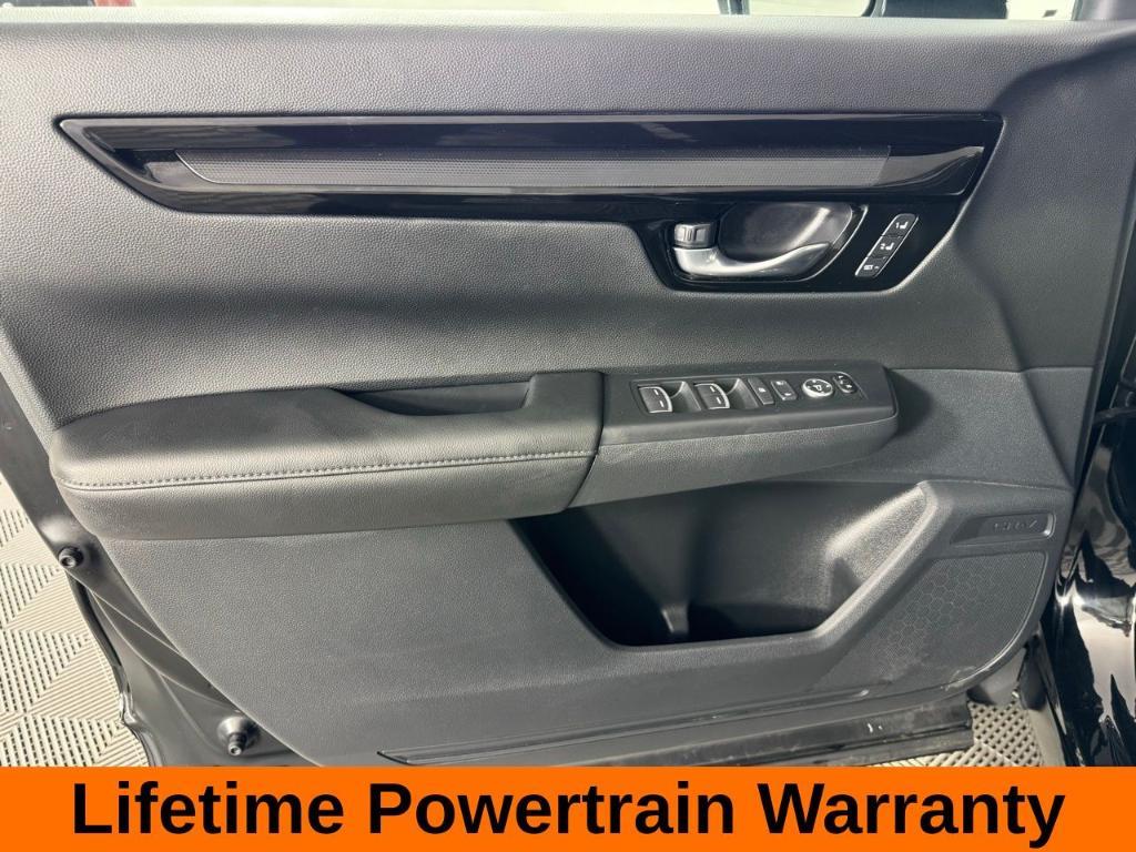 used 2025 Honda CR-V car, priced at $31,700