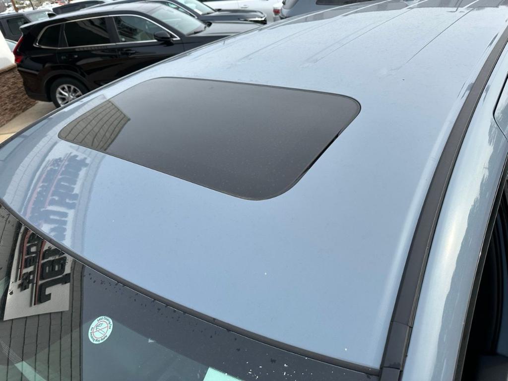 used 2025 Honda Odyssey car, priced at $38,400