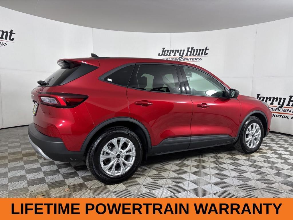 used 2025 Ford Escape car, priced at $23,400