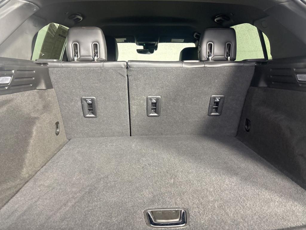 used 2022 Cadillac XT4 car, priced at $23,199