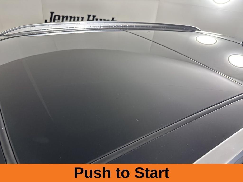 used 2023 Buick Envision car, priced at $30,302