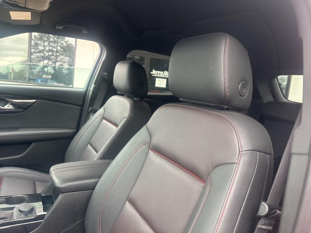 used 2024 Chevrolet Blazer car, priced at $32,699