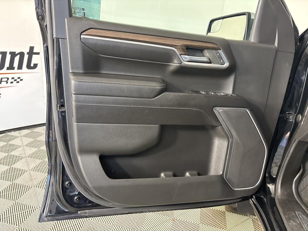 used 2023 Chevrolet Silverado 1500 car, priced at $32,300