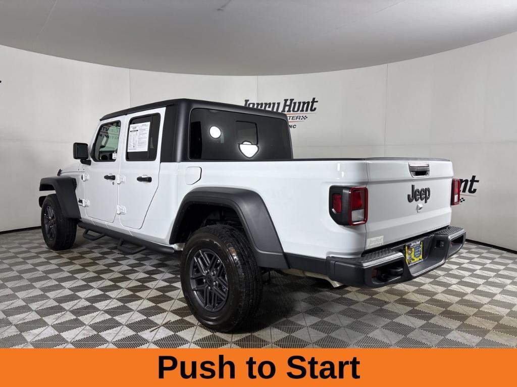 used 2025 Jeep Gladiator car, priced at $35,299