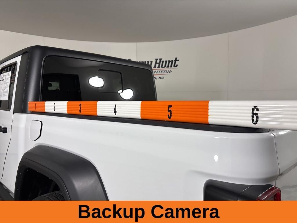 used 2025 Jeep Gladiator car, priced at $35,299