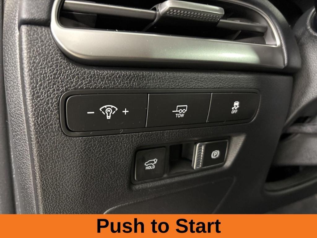 used 2025 Hyundai Palisade car, priced at $39,800