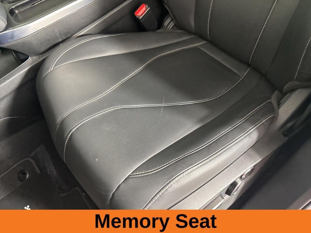 used 2025 Acura RDX car, priced at $39,787