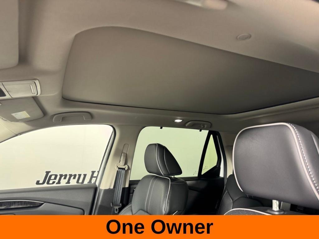 used 2025 Honda Pilot car, priced at $43,099