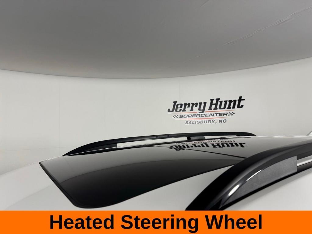 used 2025 Honda Pilot car, priced at $43,099