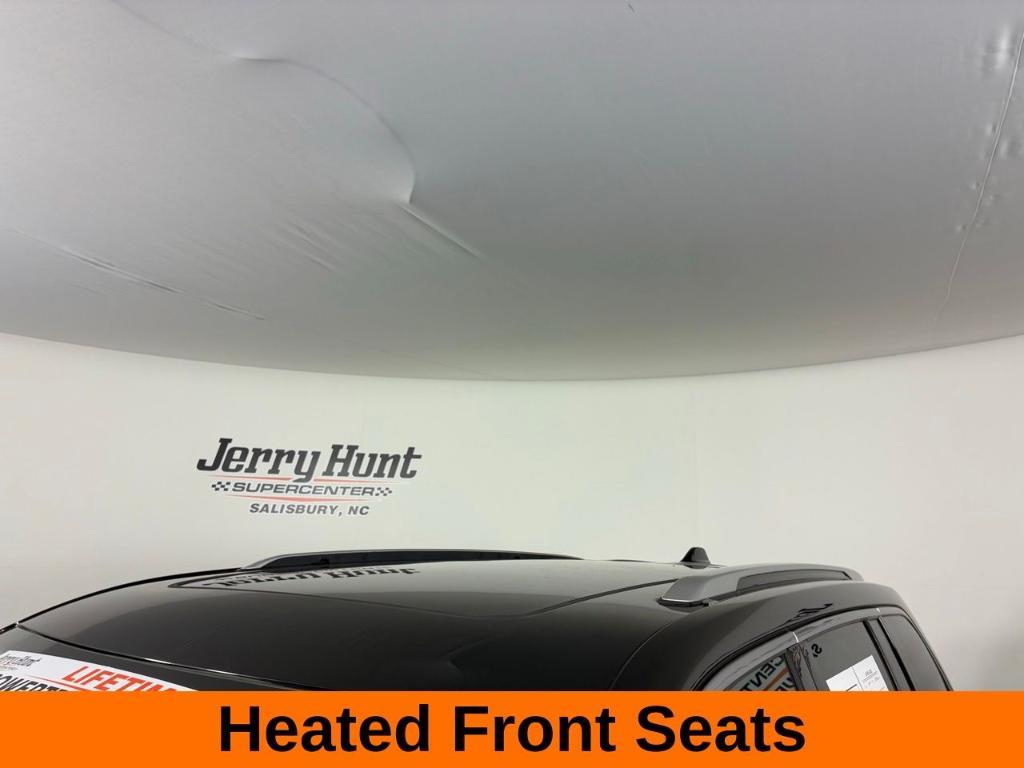 used 2023 Jeep Grand Cherokee car, priced at $40,000