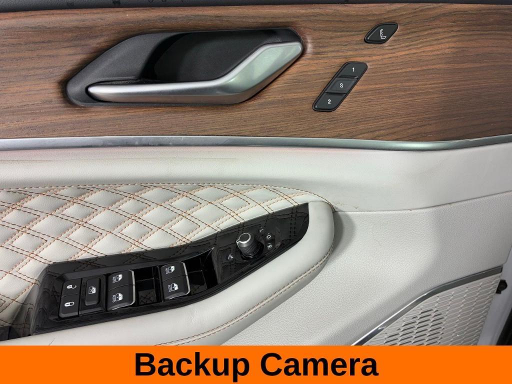 used 2023 Jeep Grand Cherokee car, priced at $40,000