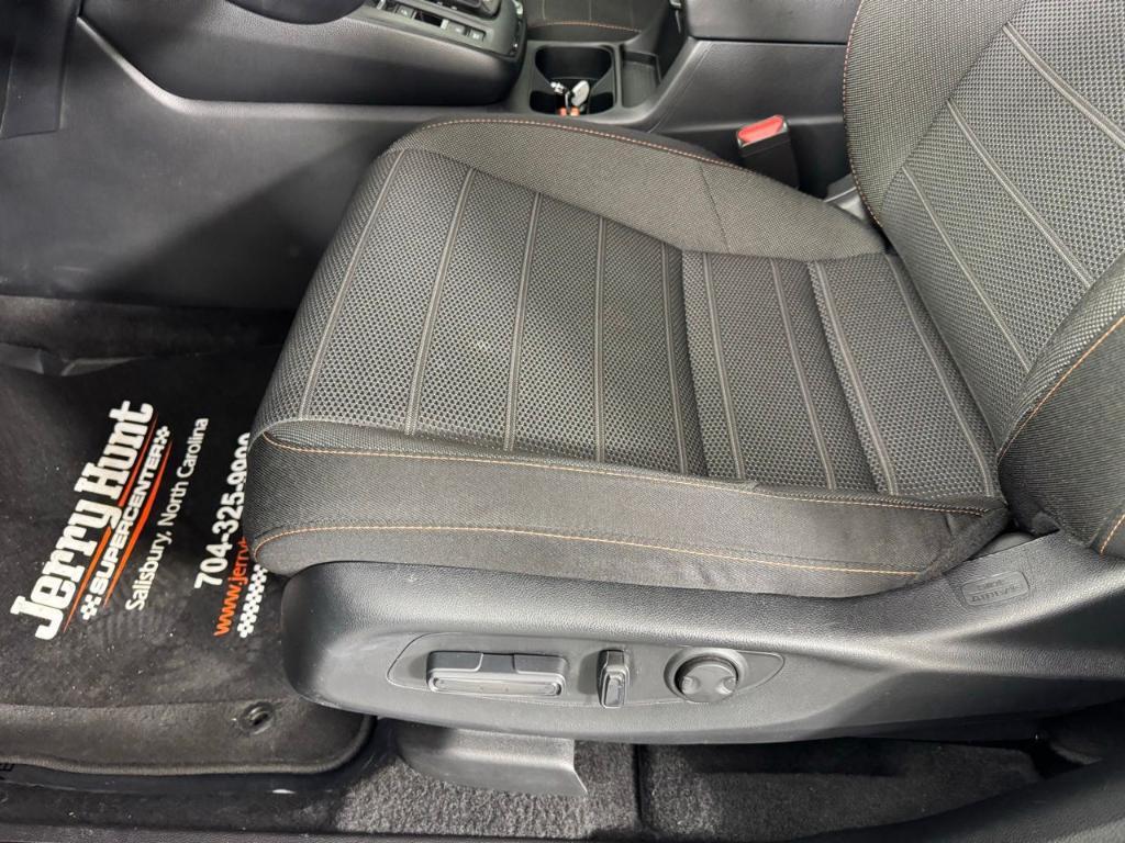 used 2025 Honda CR-V Hybrid car, priced at $30,988