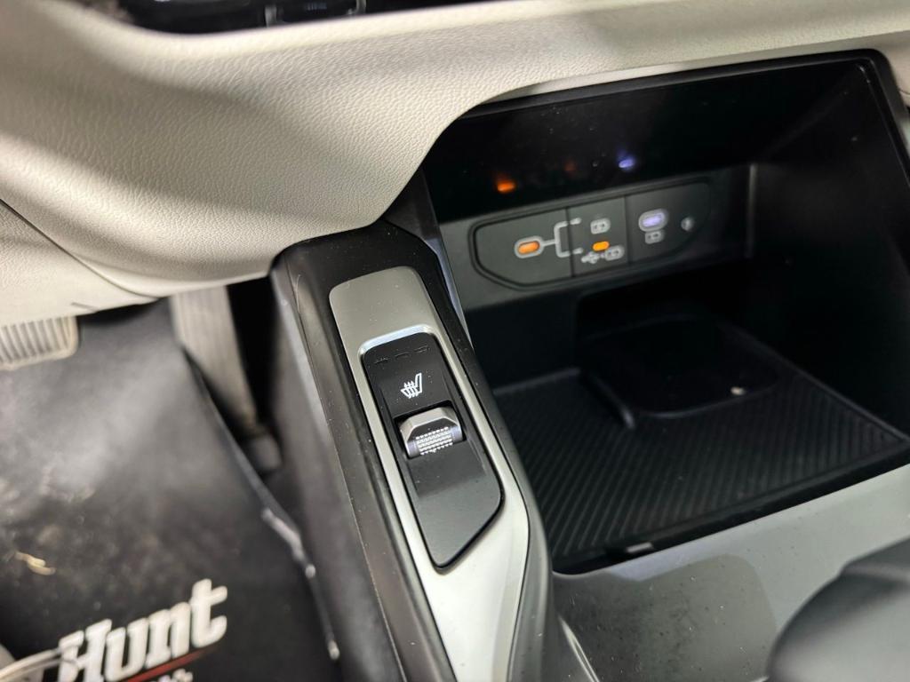 used 2025 Kia Sorento car, priced at $31,834