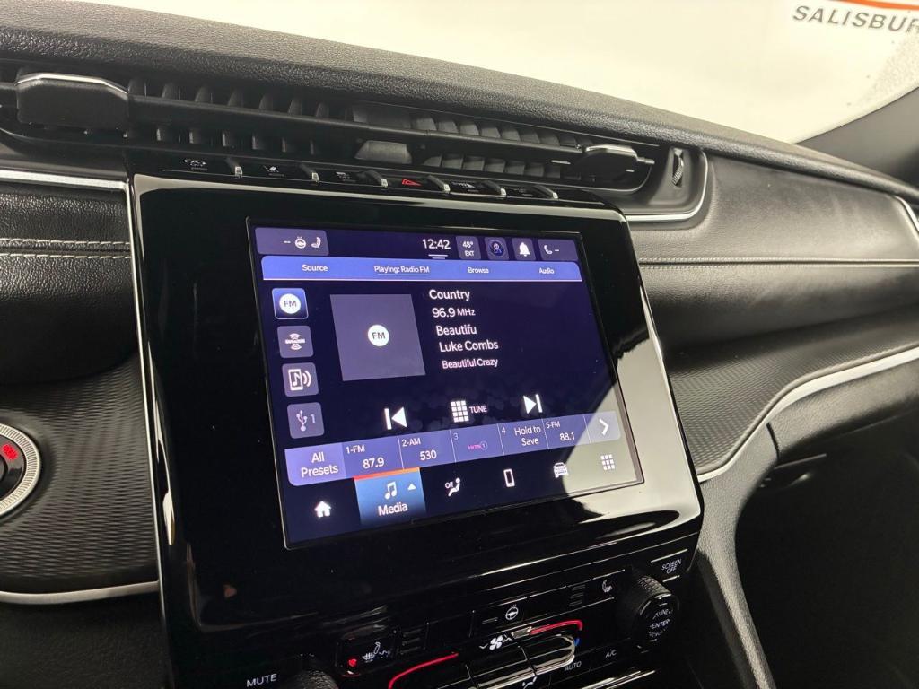 used 2024 Jeep Grand Cherokee L car, priced at $33,588