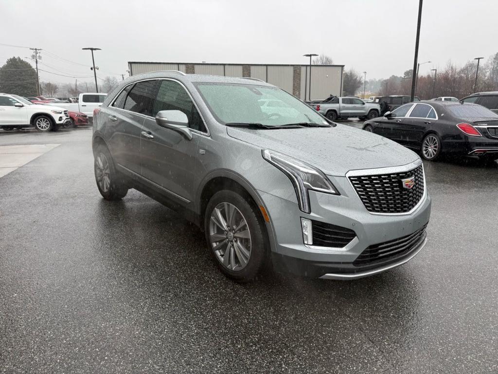 used 2025 Cadillac XT5 car, priced at $40,156