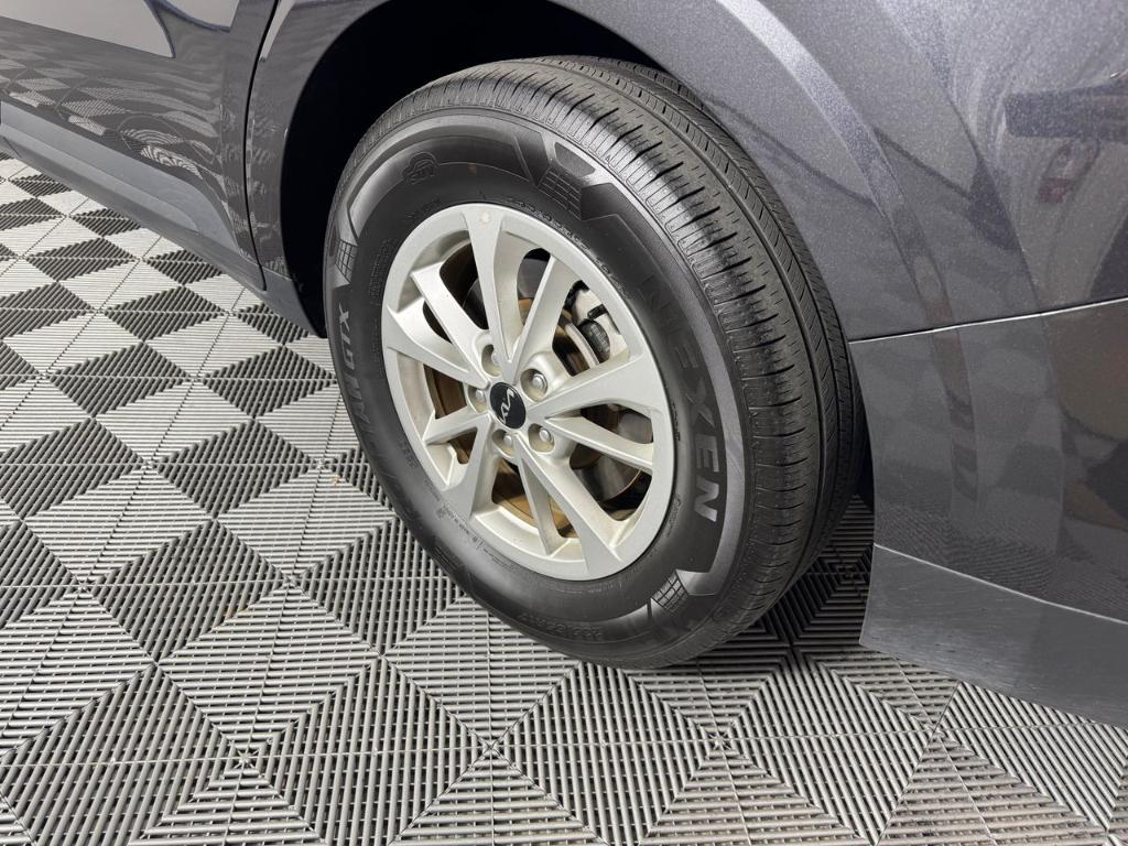 used 2024 Kia Carnival car, priced at $29,600