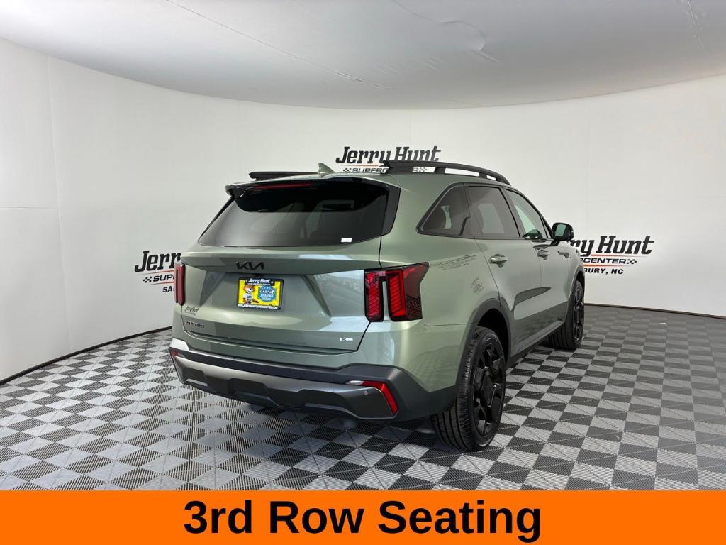 used 2025 Kia Sorento car, priced at $35,500