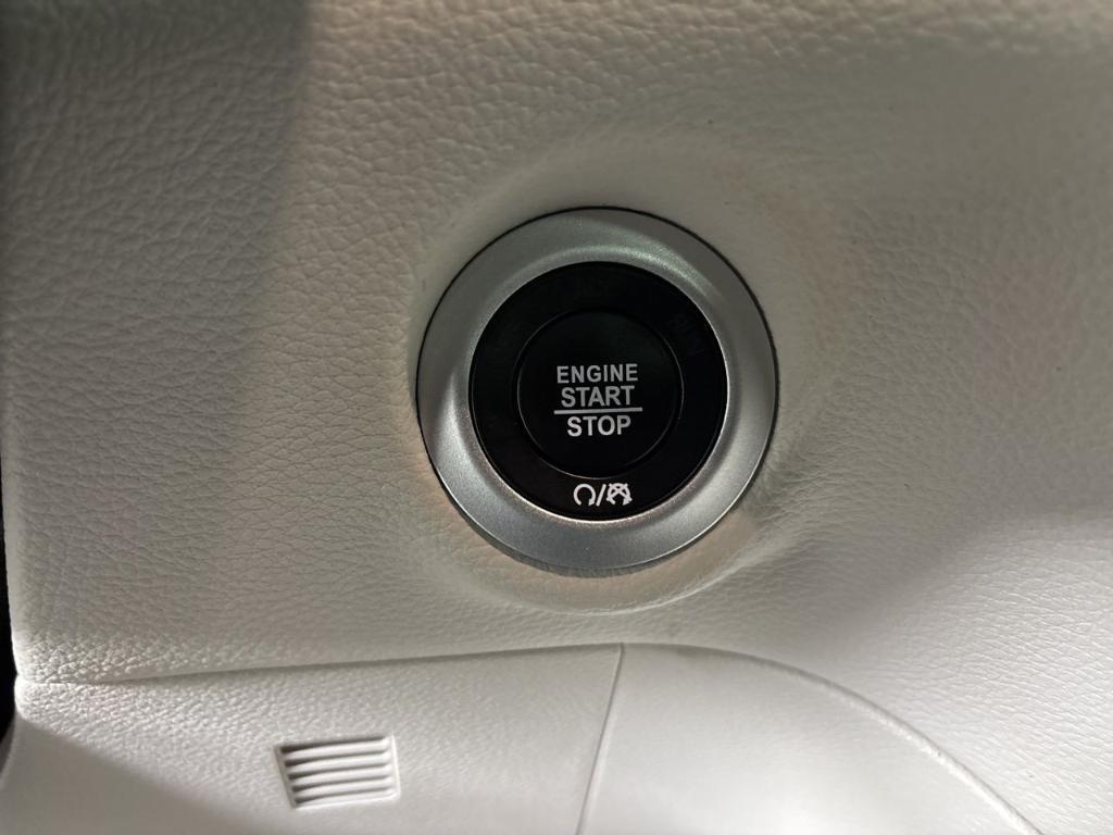 used 2022 Chrysler Pacifica Hybrid car, priced at $25,988