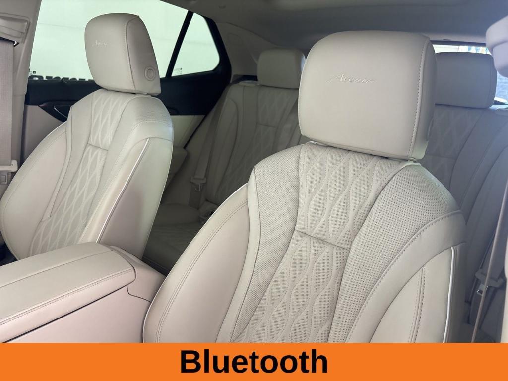 used 2023 Buick Envision car, priced at $29,400