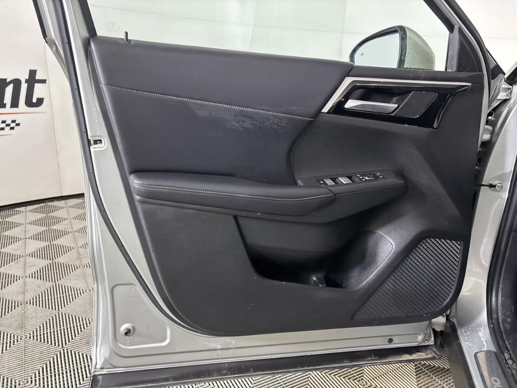 used 2024 Mitsubishi Outlander PHEV car, priced at $28,500