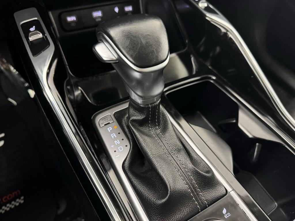 used 2022 Kia Sorento car, priced at $23,265