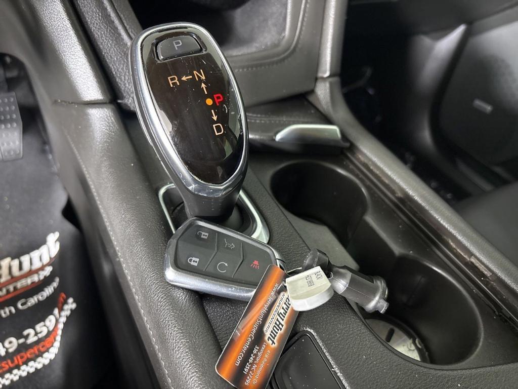 used 2017 Cadillac XT5 car, priced at $17,817