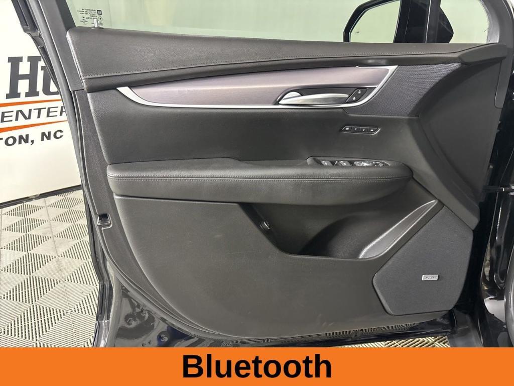 used 2017 Cadillac XT5 car, priced at $17,817