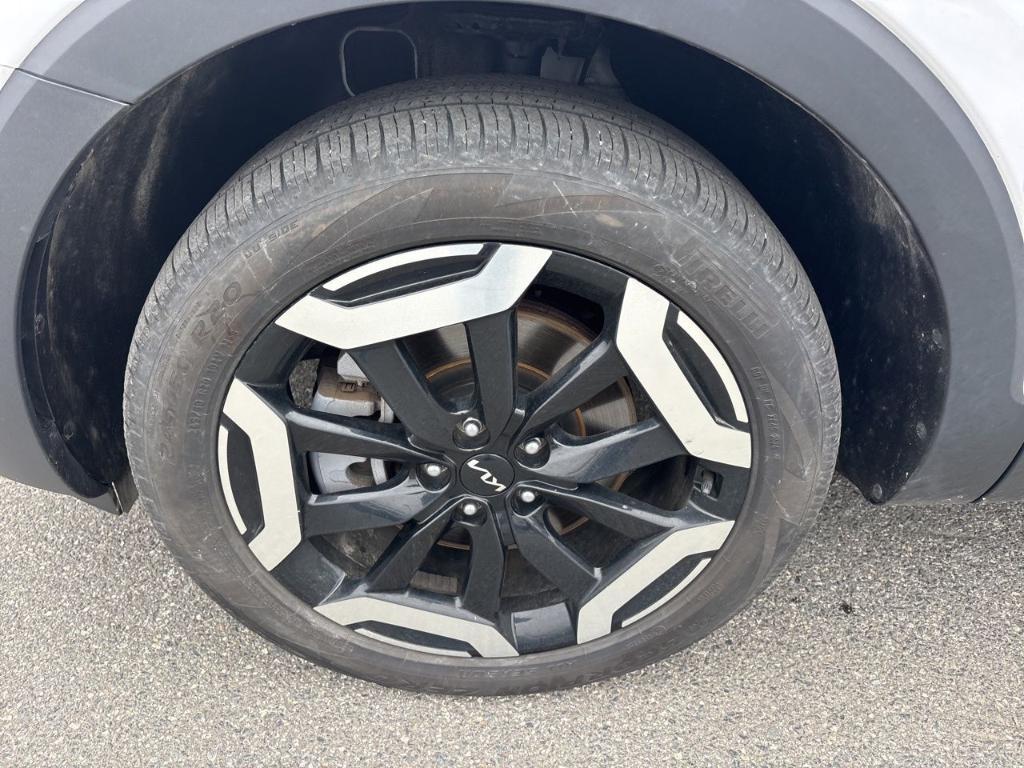 used 2024 Kia Telluride car, priced at $33,445