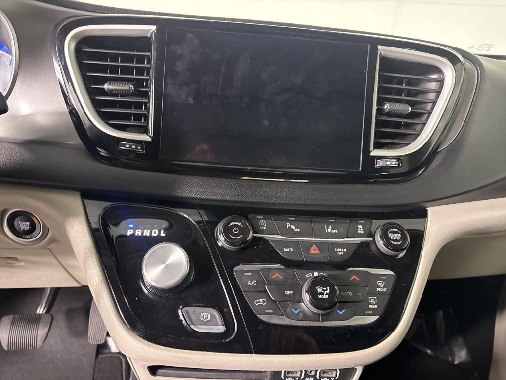 used 2023 Chrysler Pacifica car, priced at $22,425