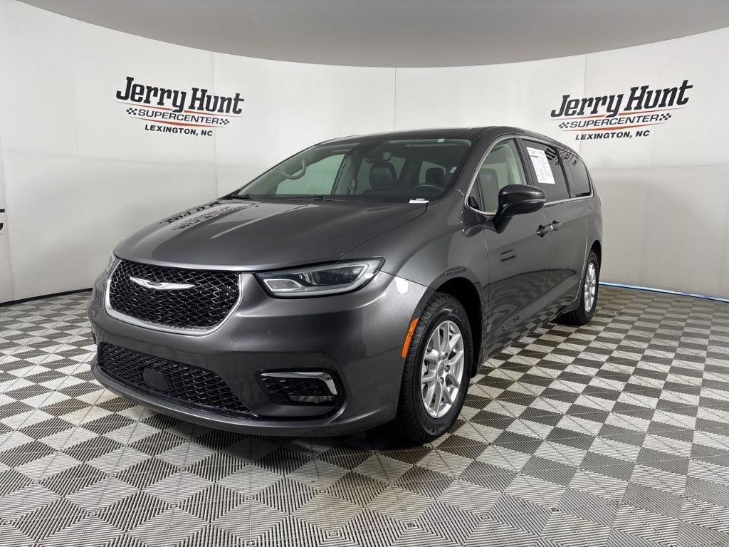 used 2023 Chrysler Pacifica car, priced at $22,425