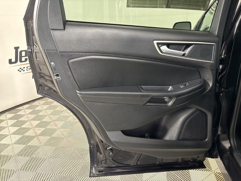 used 2024 Ford Edge car, priced at $23,123