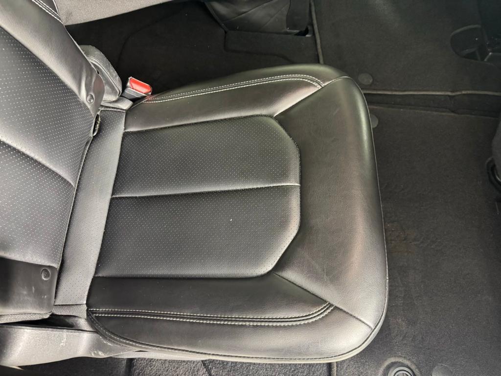 used 2023 Chrysler Pacifica car, priced at $23,400