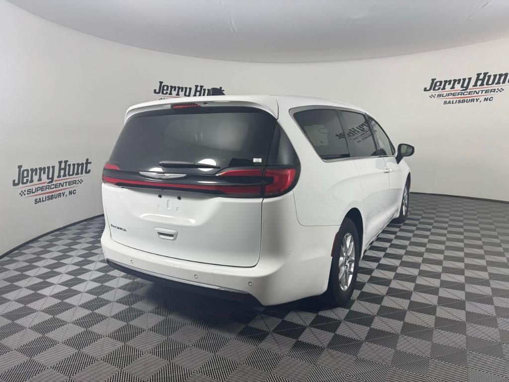 used 2023 Chrysler Pacifica car, priced at $23,879