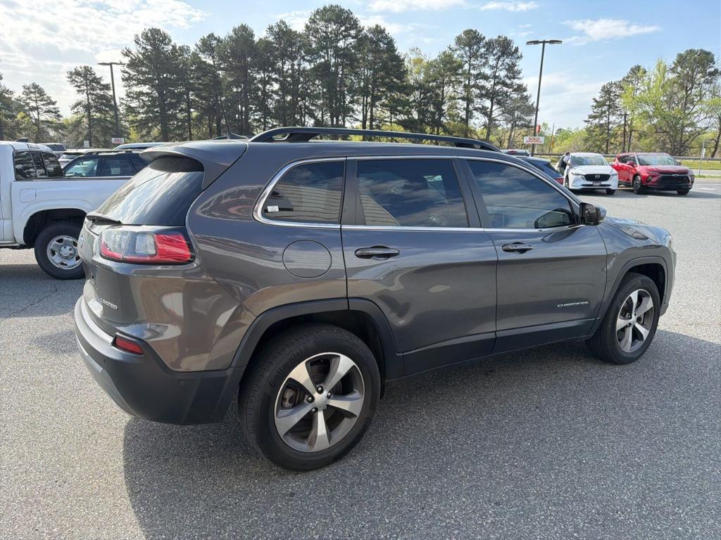 used 2022 Jeep Cherokee car, priced at $24,288