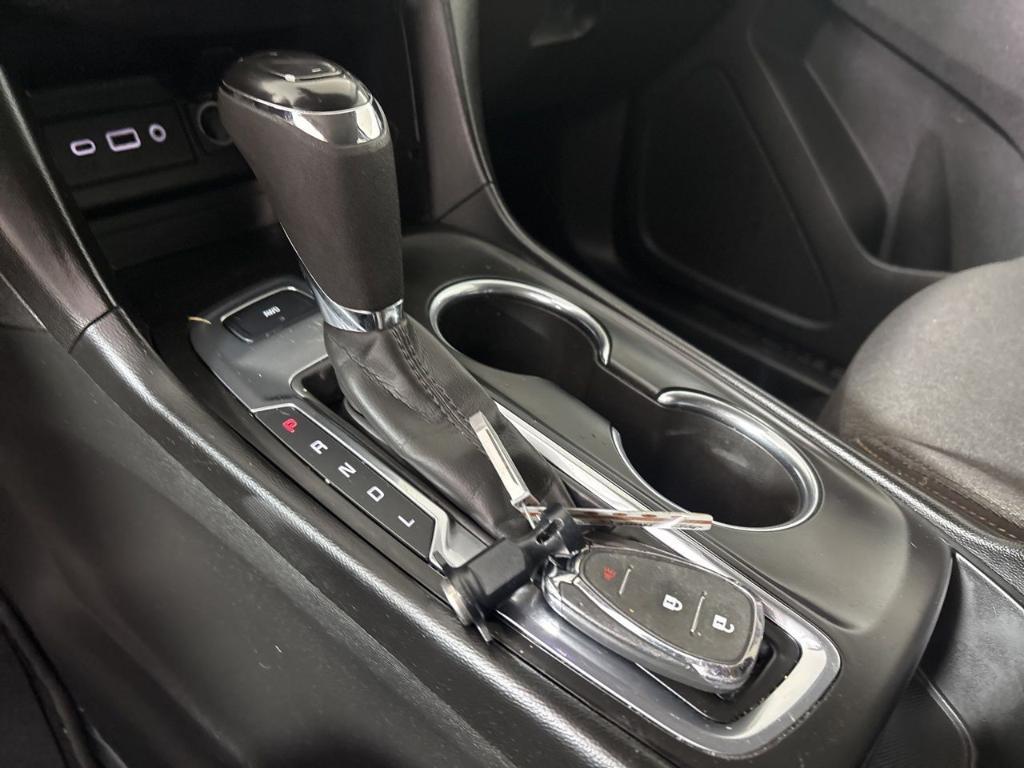 used 2021 Chevrolet Equinox car, priced at $13,788