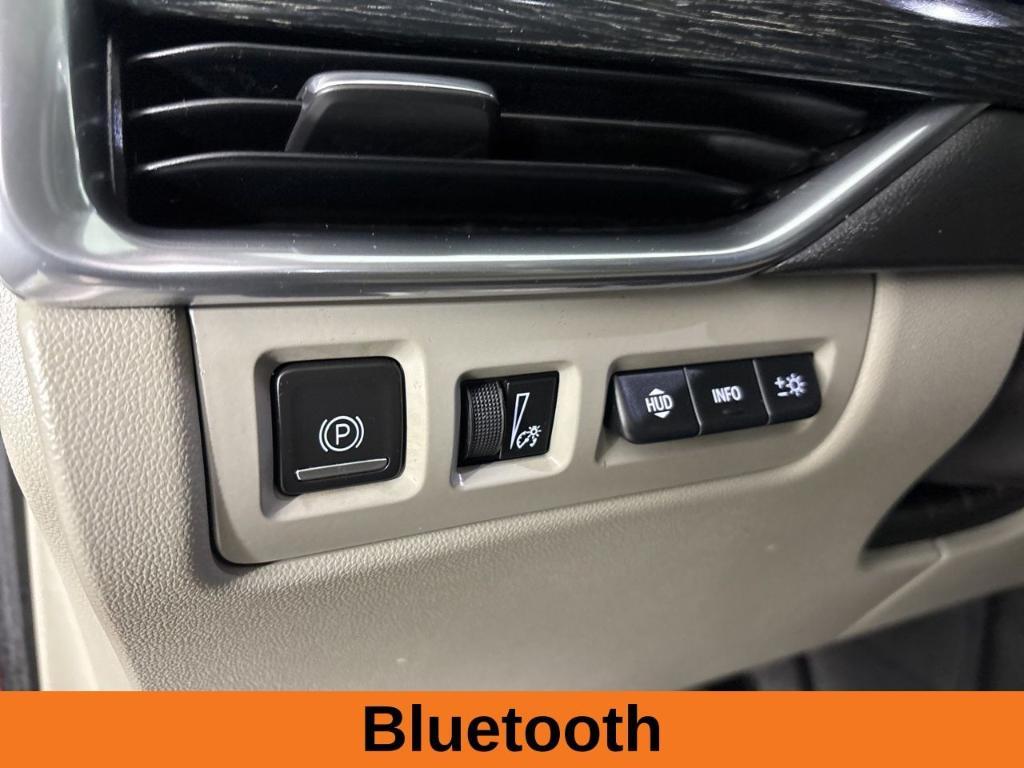 used 2020 Cadillac XT4 car, priced at $21,100