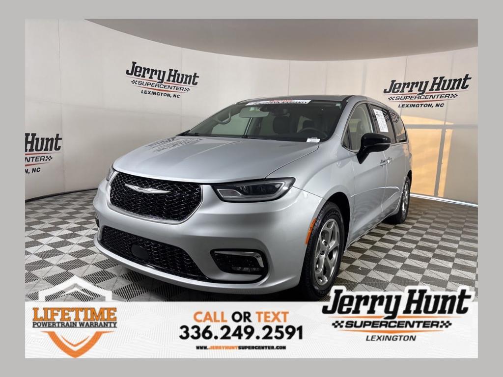 used 2024 Chrysler Pacifica car, priced at $30,288