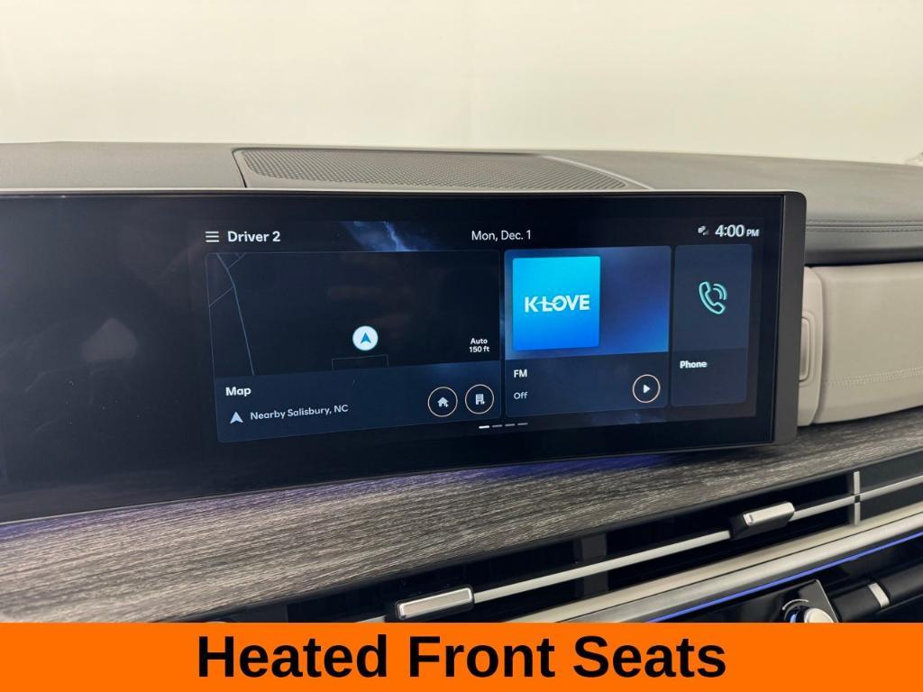 used 2025 Hyundai Santa Fe car, priced at $41,000