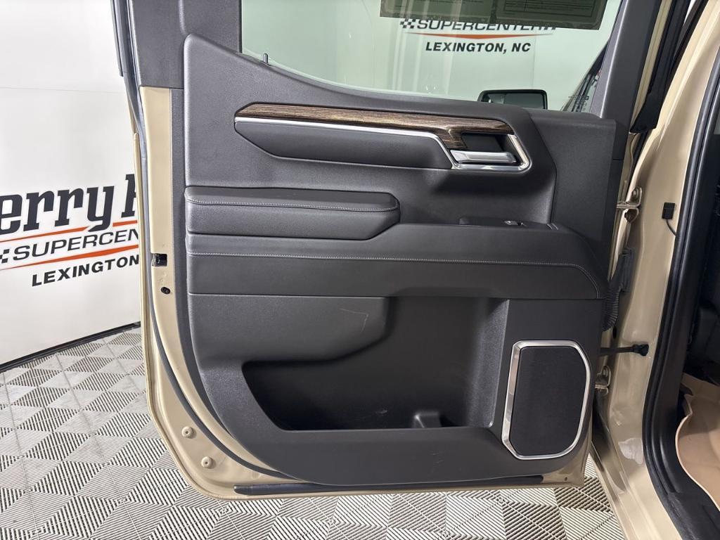 used 2023 GMC Sierra 1500 car, priced at $41,699