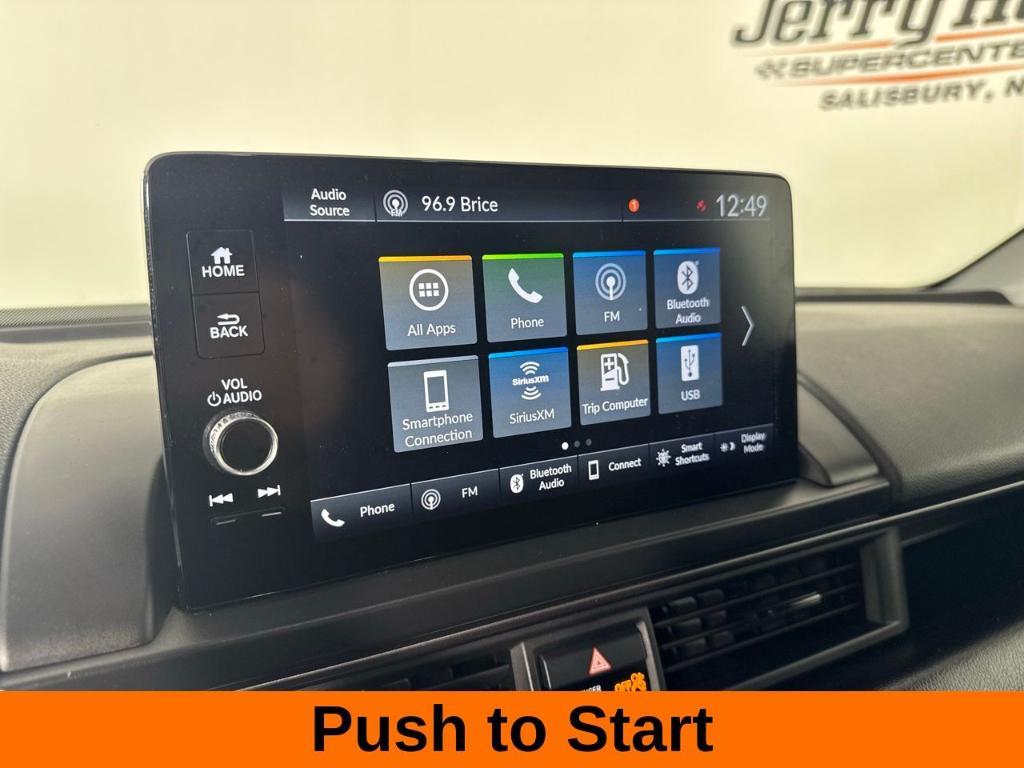 used 2025 Honda Pilot car, priced at $40,100