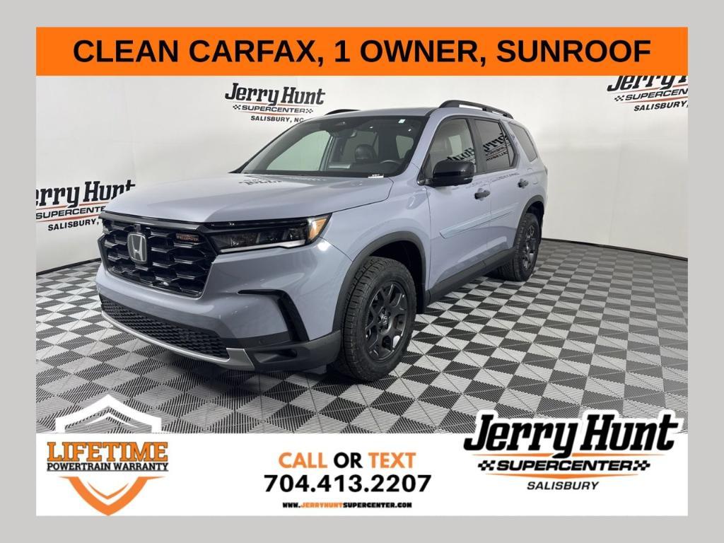 used 2025 Honda Pilot car, priced at $40,100