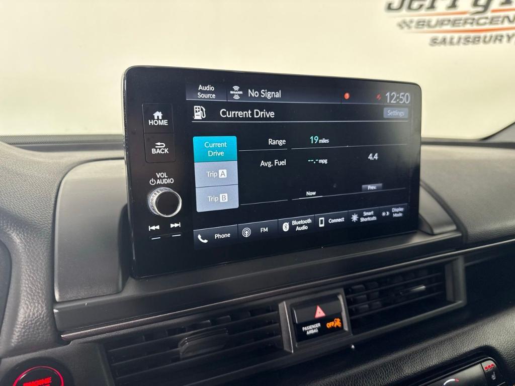 used 2025 Honda Pilot car, priced at $40,100