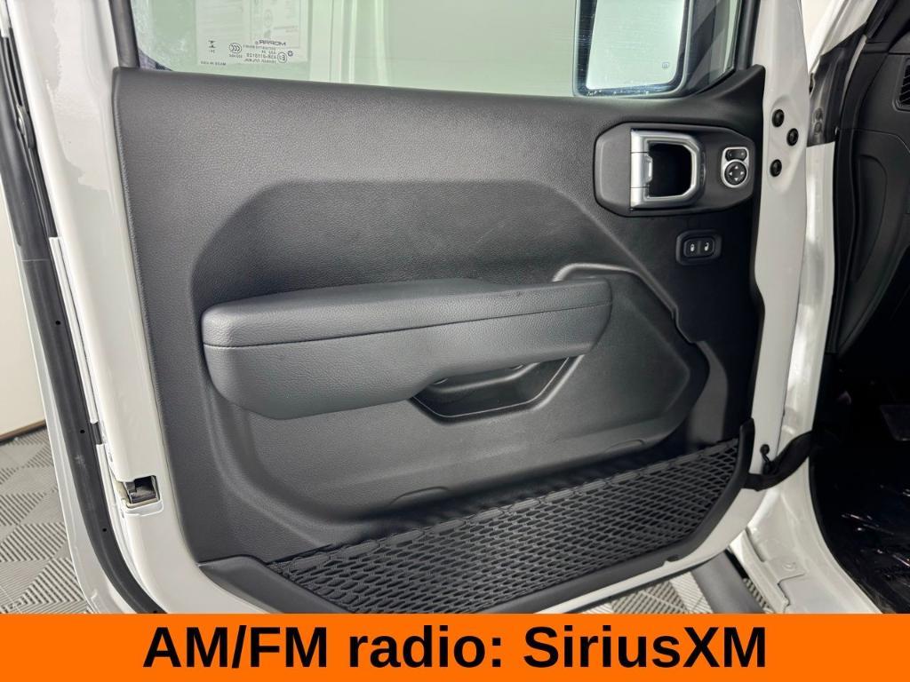 used 2025 Jeep Gladiator car, priced at $32,717